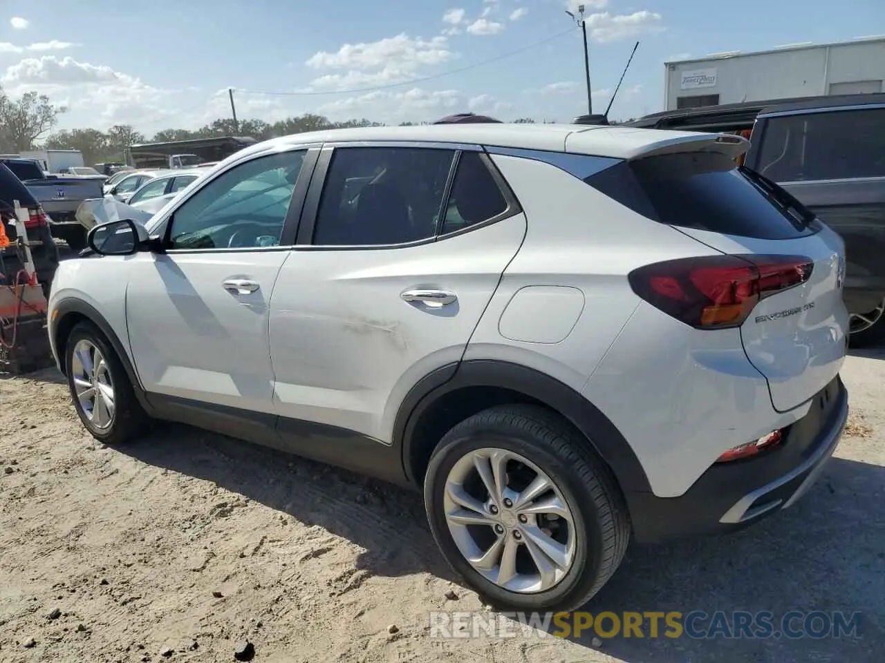 2 fotografías del automóvil dañado KL4MMBS26NB030609 BUICK ENCORE 2022