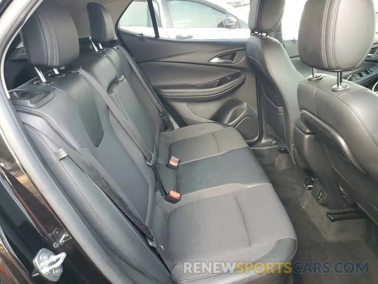 11 fotografías del automóvil dañado KL4MMDS23NB138326 BUICK ENCORE 2022