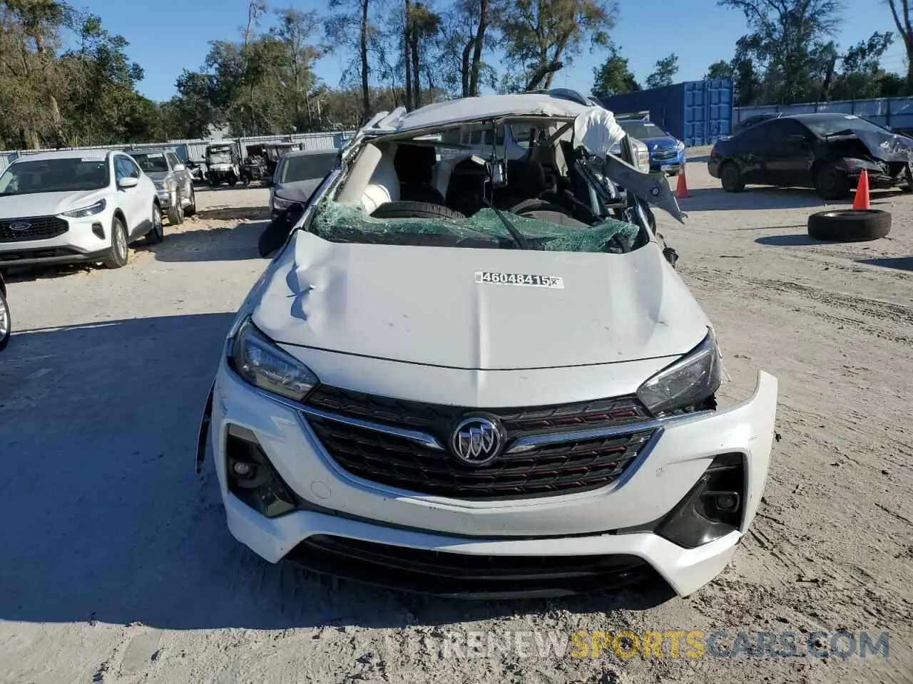 5 fotografías del automóvil dañado KL4MMDSL1NB094514 BUICK ENCORE 2022