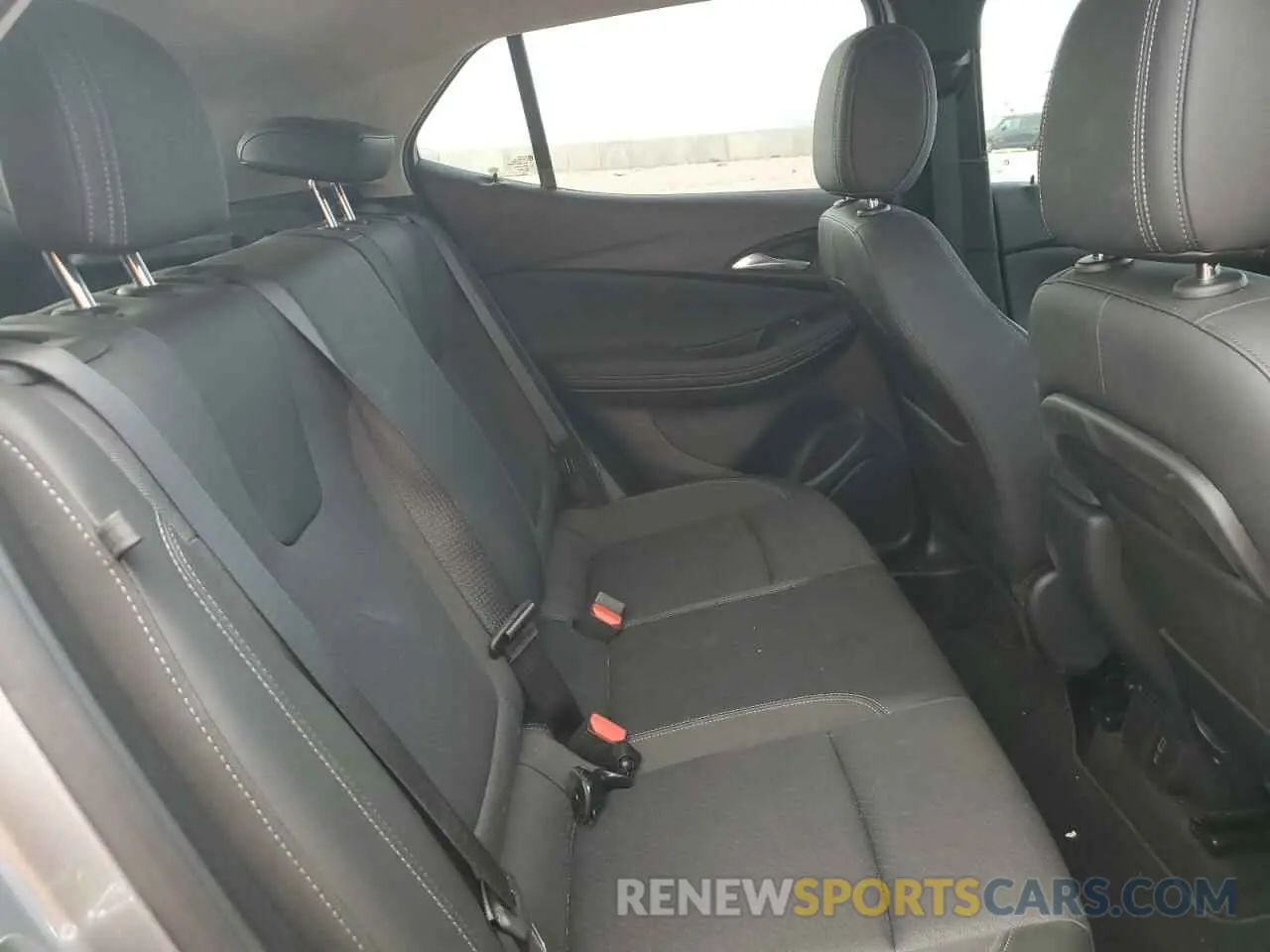 11 fotografías del automóvil dañado KL4MMBS22PB060435 BUICK ENCORE 2023