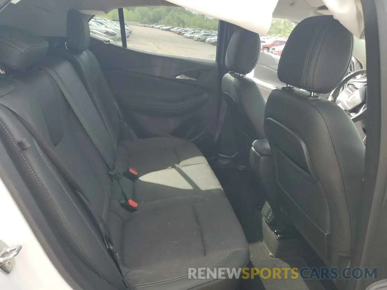 11 fotografías del automóvil dañado KL4MMBS22PB101128 BUICK ENCORE 2023