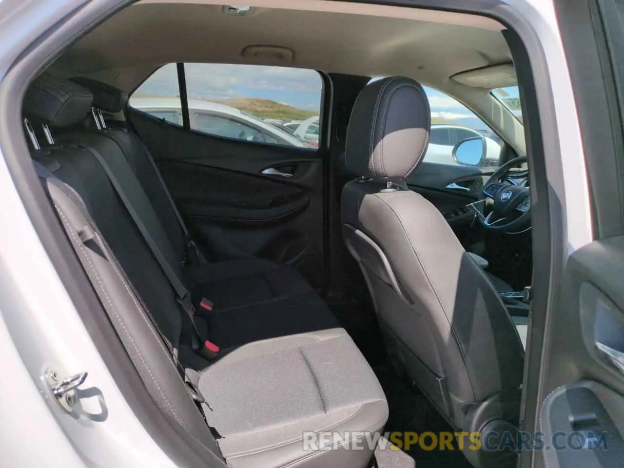 10 fotografías del automóvil dañado KL4MMCSL8PB131345 BUICK ENCORE 2023