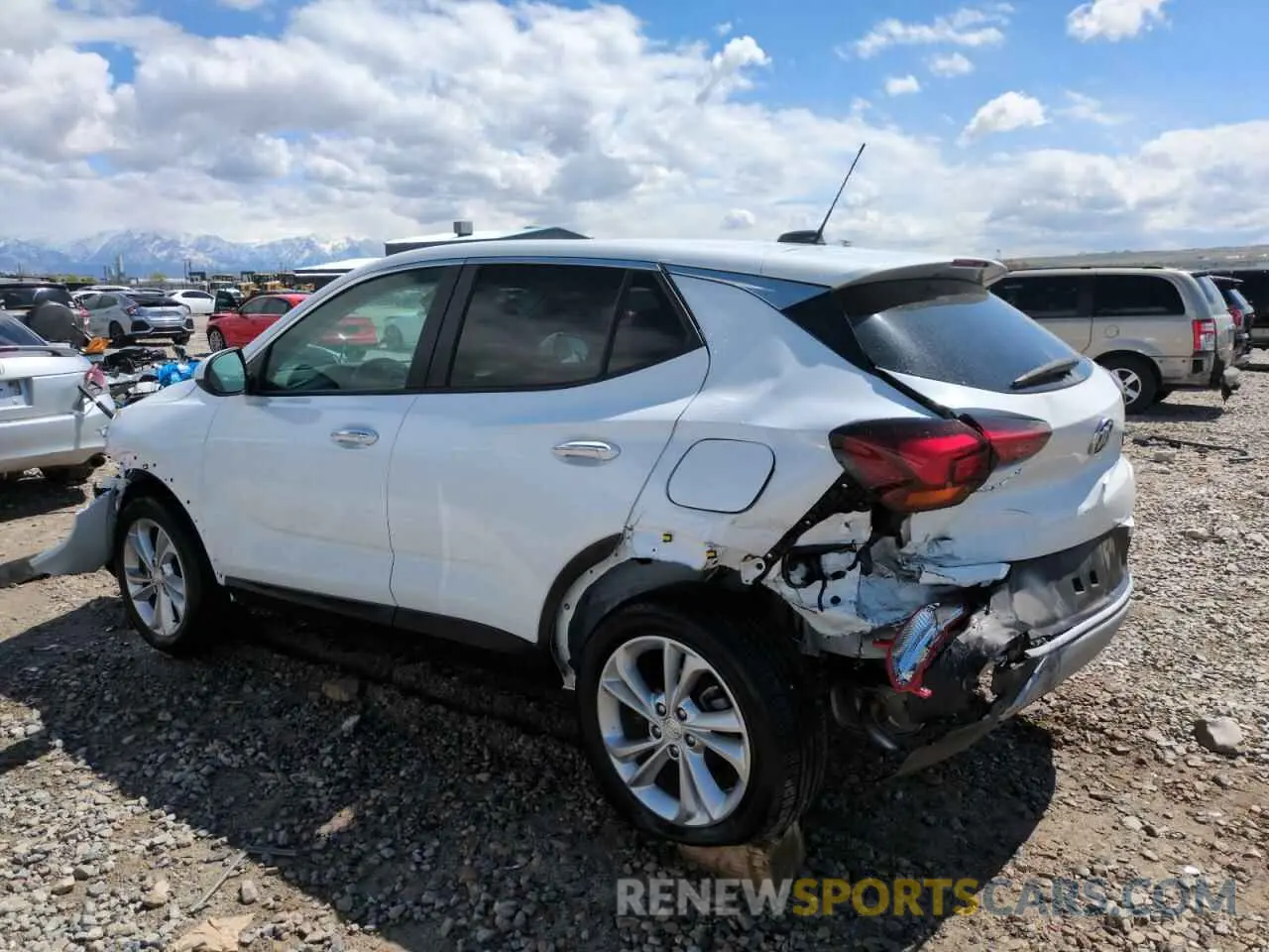 2 fotografías del automóvil dañado KL4MMCSL8PB131345 BUICK ENCORE 2023