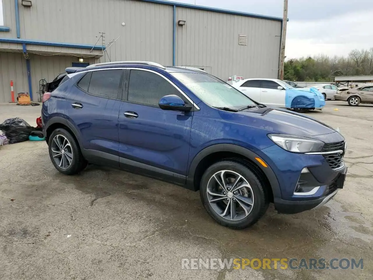 4 fotografías del automóvil dañado KL4MMDS22PB102081 BUICK ENCORE 2023
