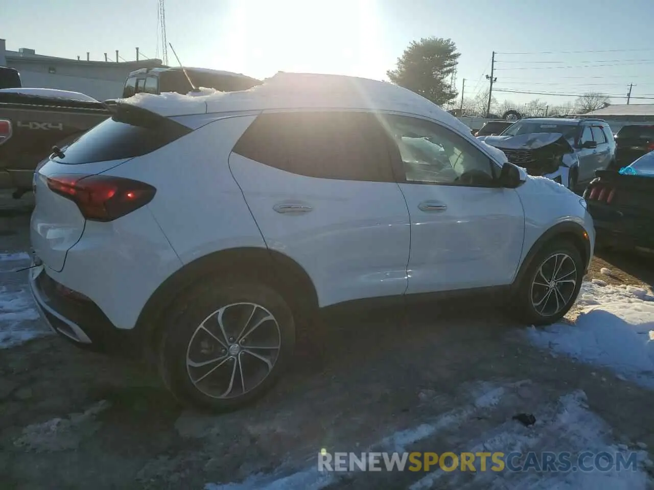 3 fotografías del automóvil dañado KL4MMDS22PB132021 BUICK ENCORE 2023
