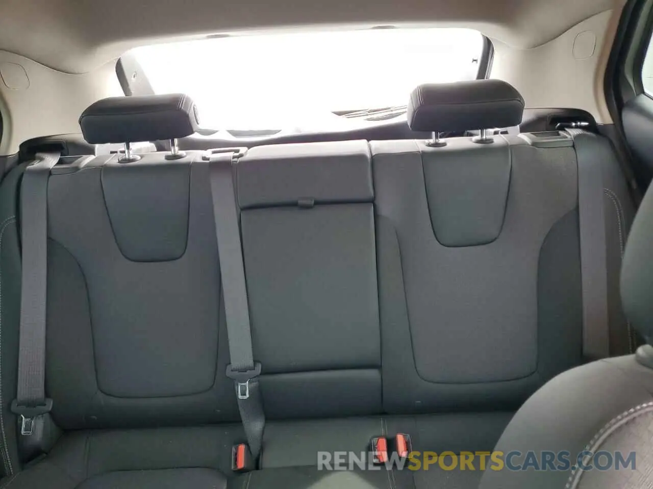 10 fotografías del automóvil dañado KL4MMDS25PB108411 BUICK ENCORE 2023