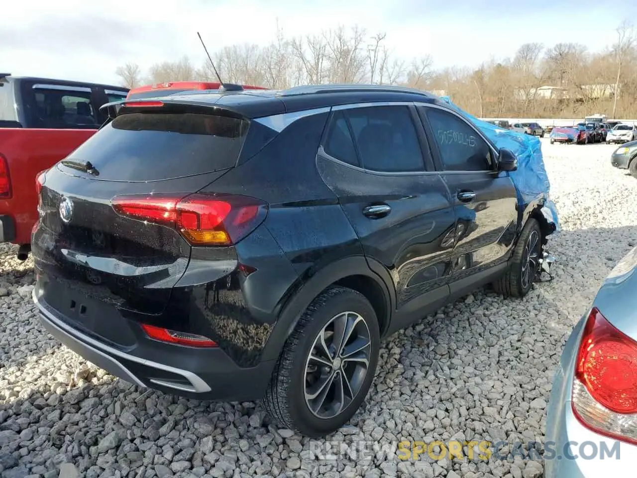 3 fotografías del automóvil dañado KL4MMDS28PB036765 BUICK ENCORE 2023
