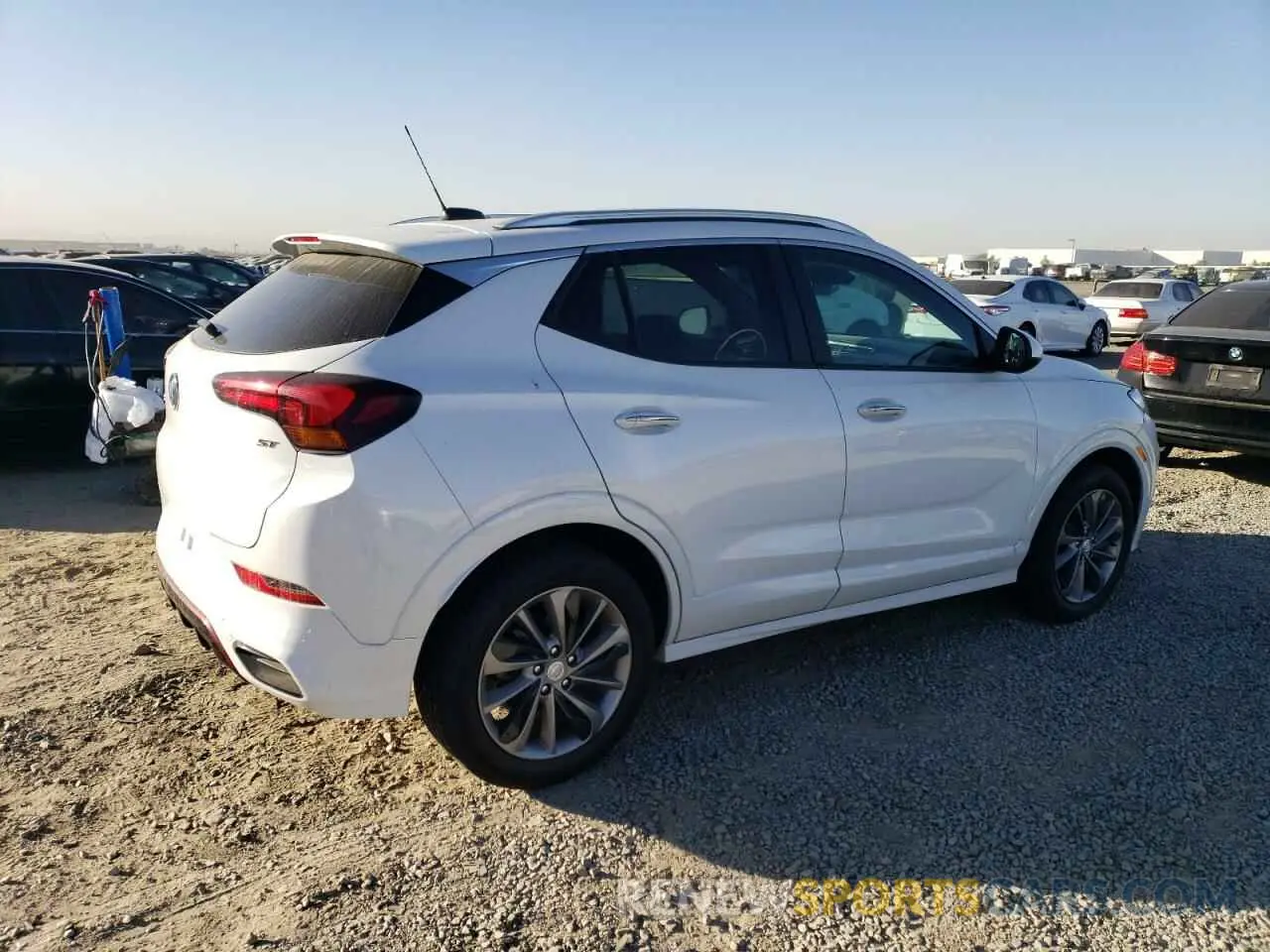 3 fotografías del automóvil dañado KL4MMDS28PB140883 BUICK ENCORE 2023