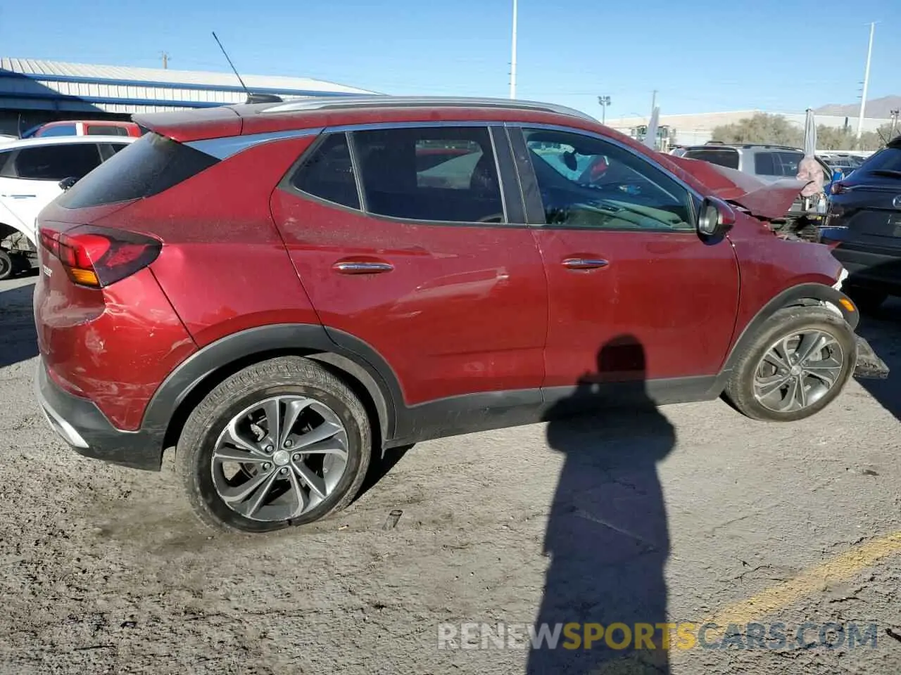 3 fotografías del automóvil dañado KL4MMESL8PB024968 BUICK ENCORE 2023