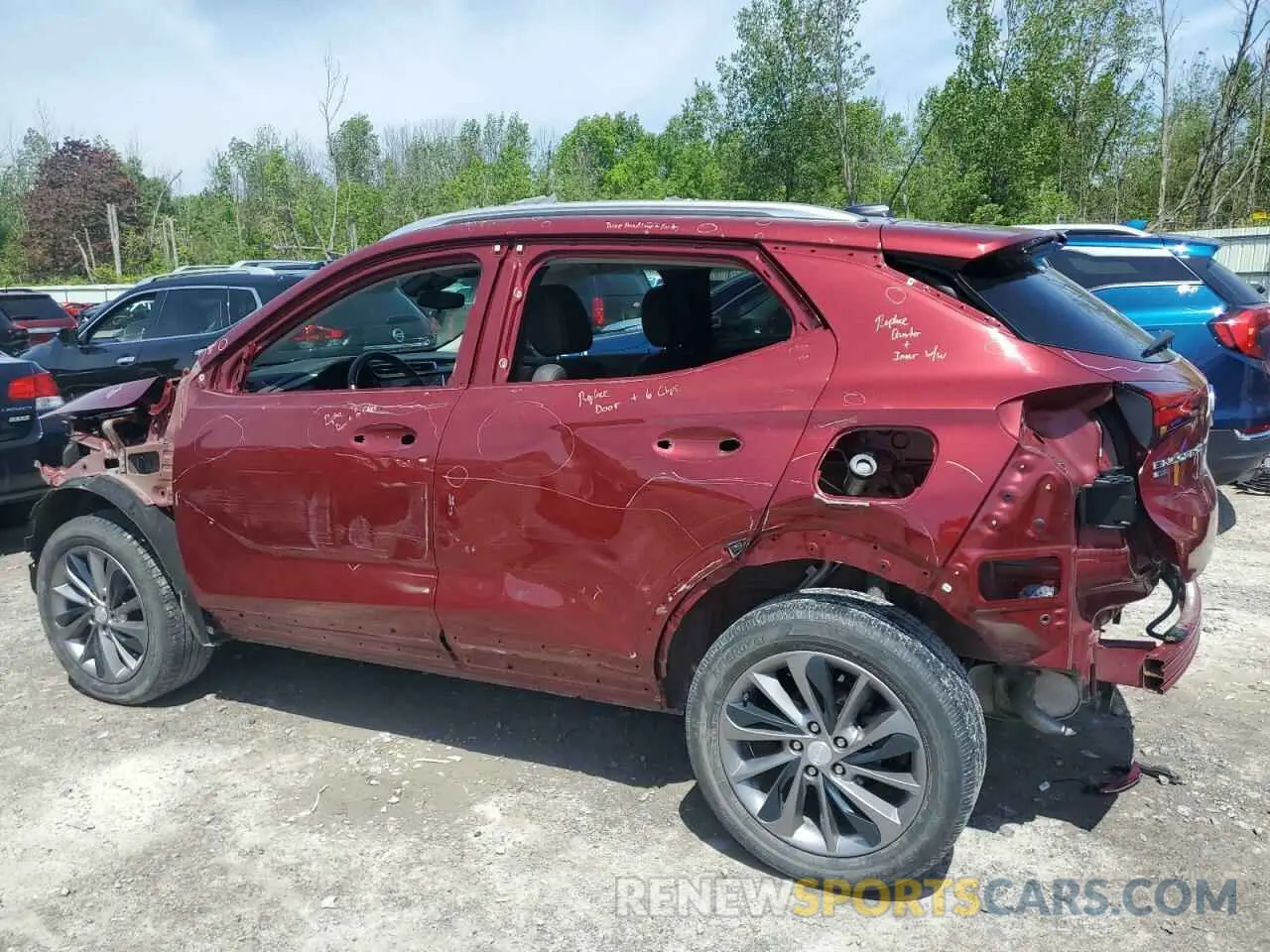 2 fotografías del automóvil dañado KL4MMESL8PB055945 BUICK ENCORE 2023