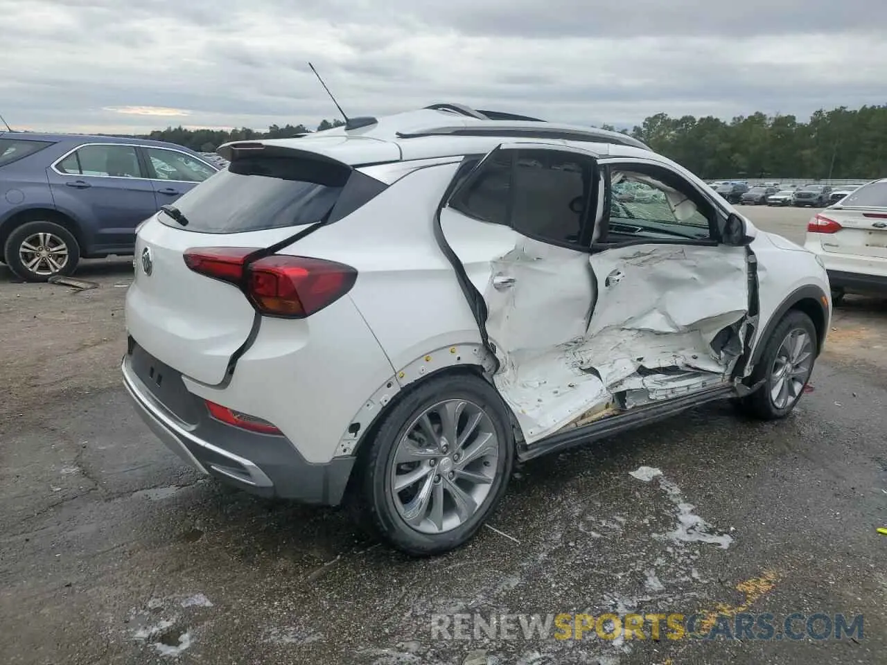 3 fotografías del automóvil dañado KL4MMFSL7PB107636 BUICK ENCORE 2023