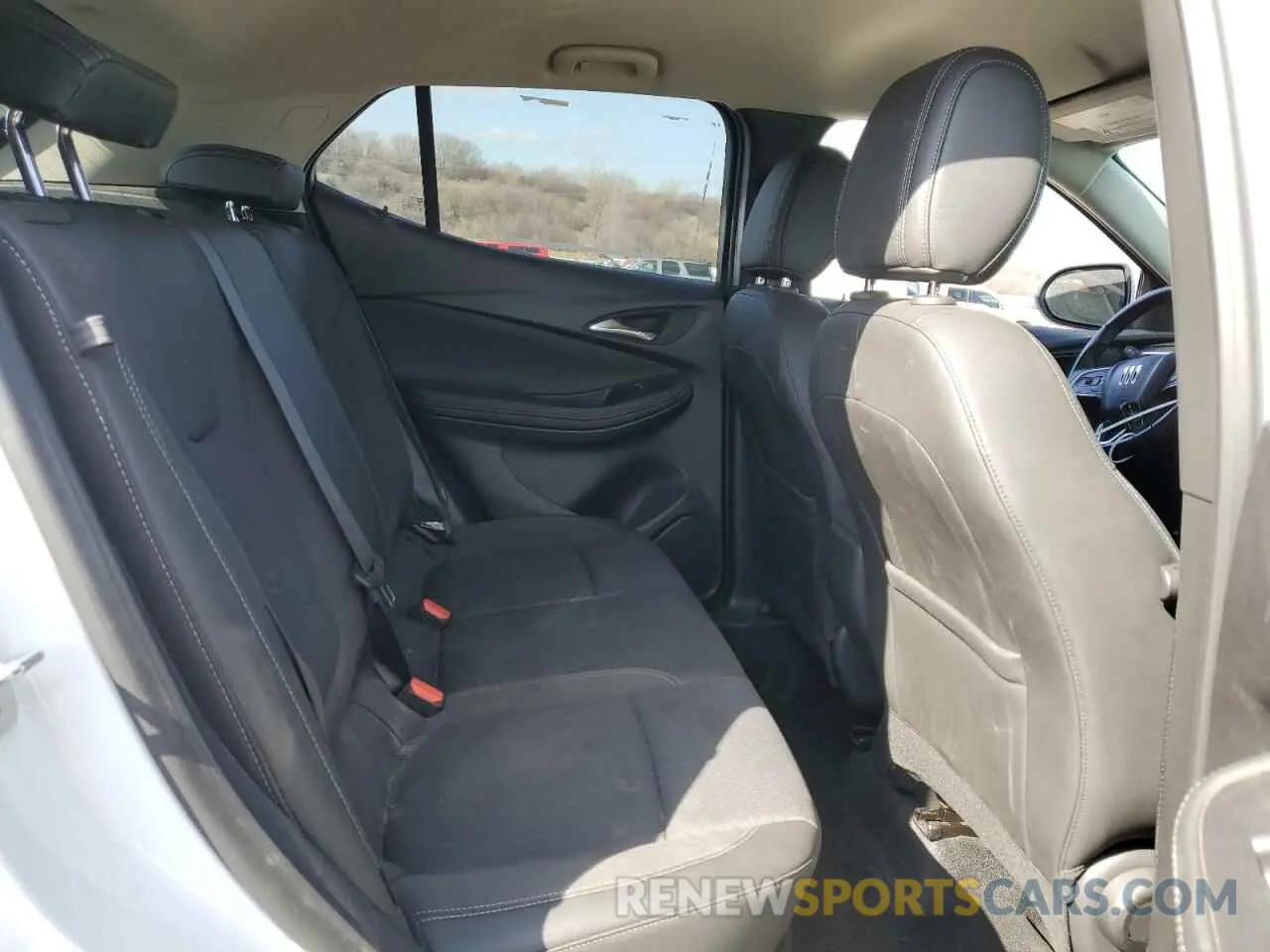 10 fotografías del automóvil dañado KL4AMBS20RB071973 BUICK ENCORE 2024