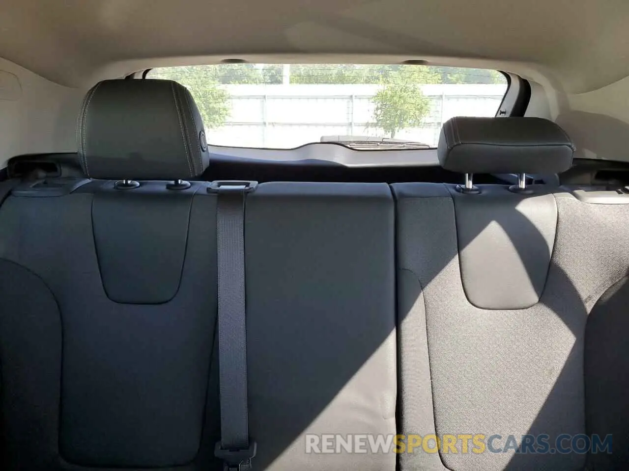 10 fotografías del automóvil dañado KL4AMBS21RB065616 BUICK ENCORE 2024