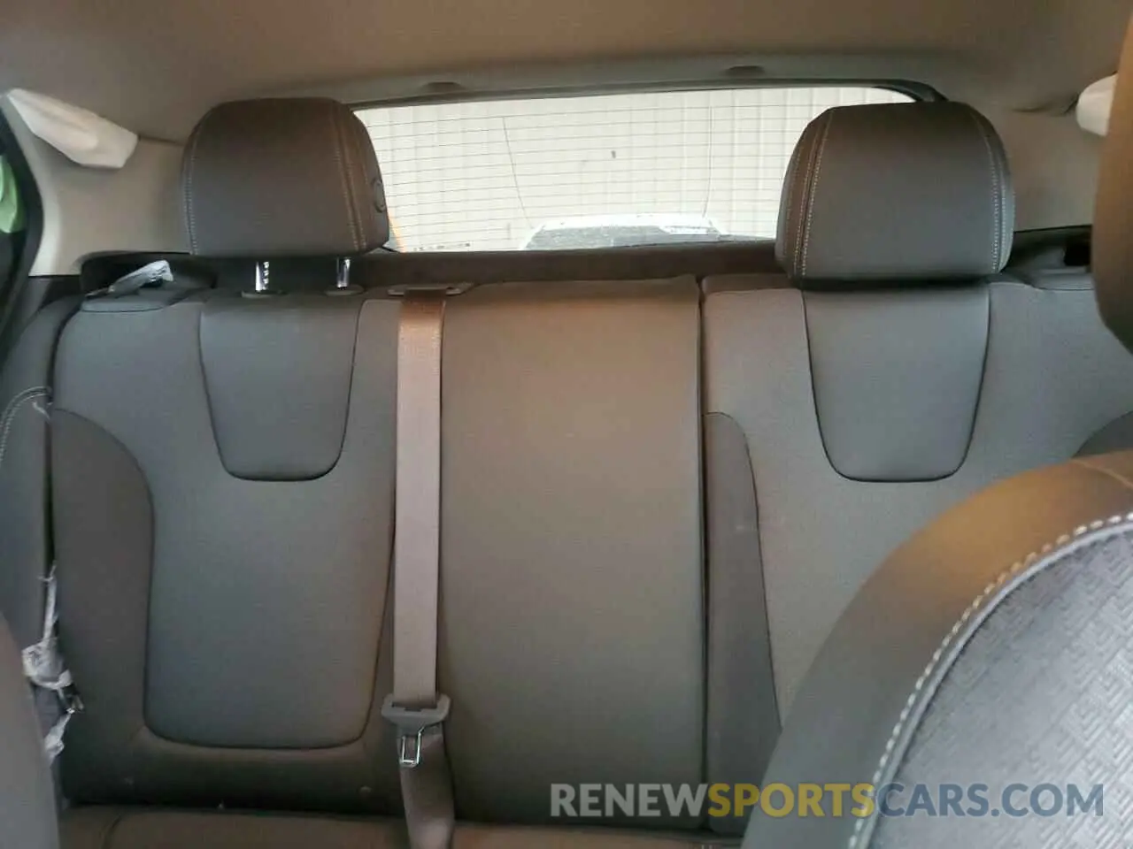 10 fotografías del automóvil dañado KL4AMBS21RB085123 BUICK ENCORE 2024