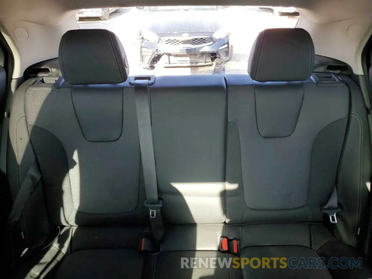 10 fotografías del automóvil dañado KL4AMBS21RB090337 BUICK ENCORE 2024