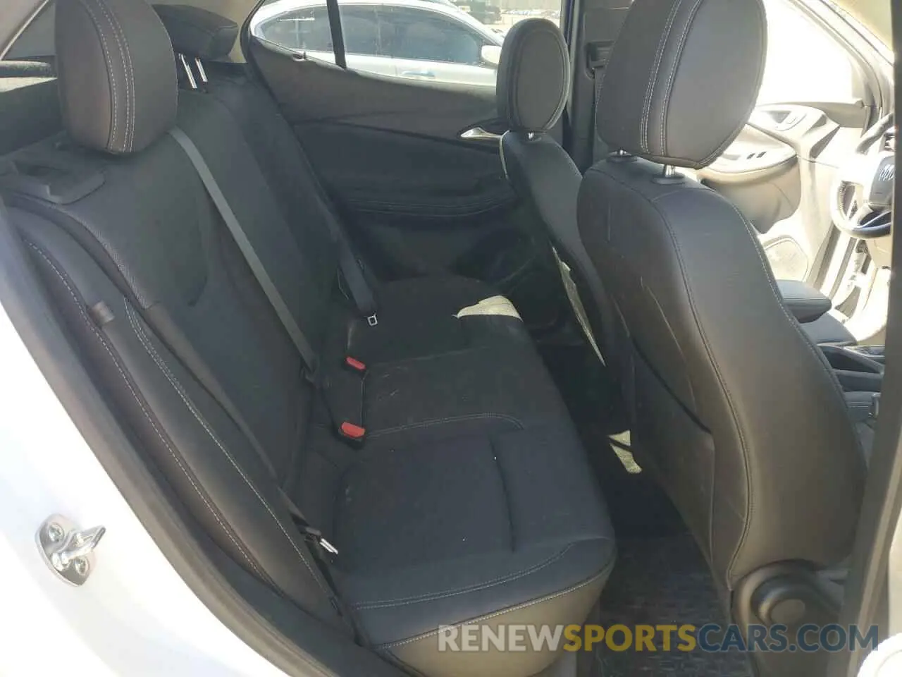 11 fotografías del automóvil dañado KL4AMBS21RB172598 BUICK ENCORE 2024