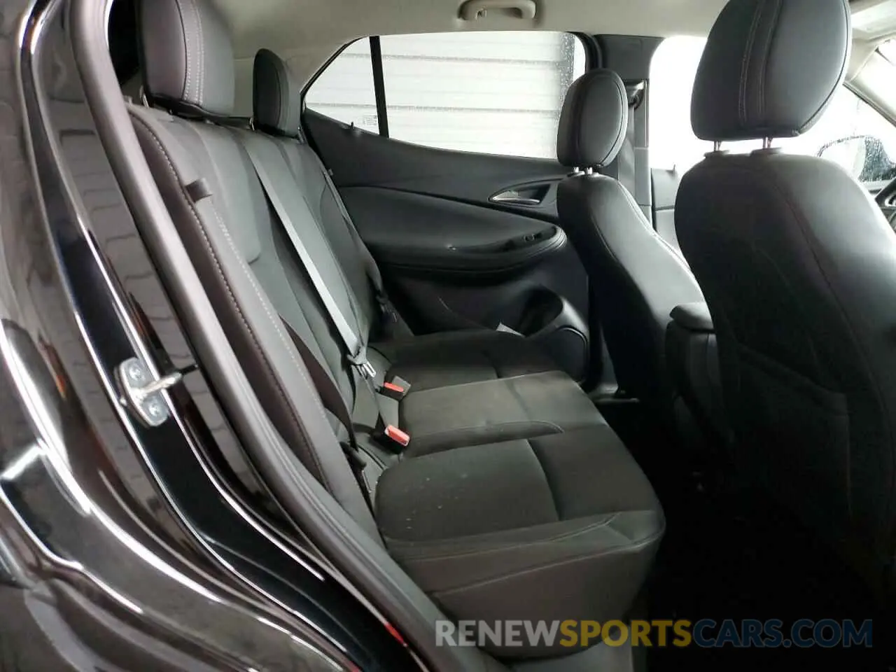11 fotografías del automóvil dañado KL4AMBS22RB074289 BUICK ENCORE 2024