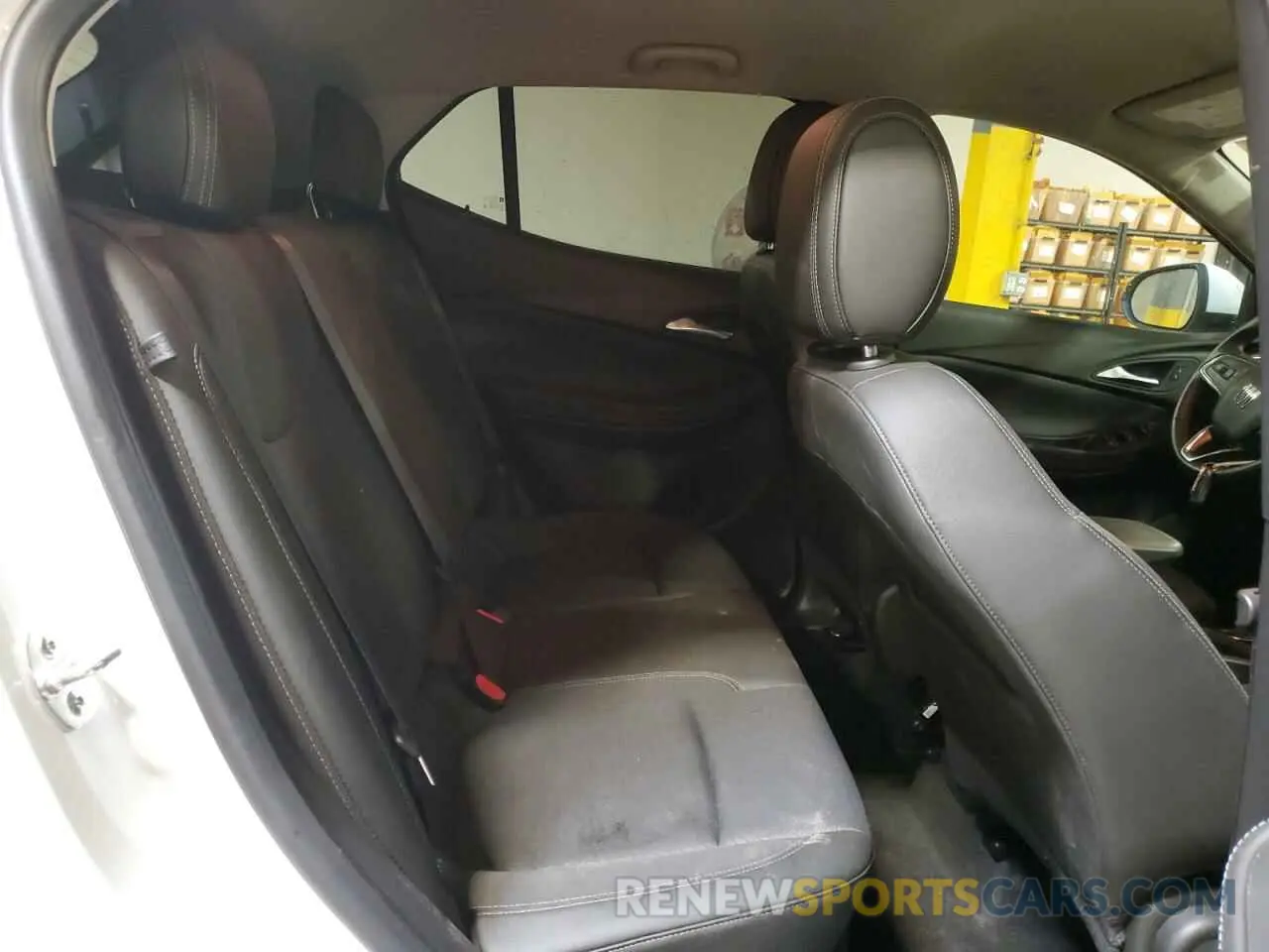 11 fotografías del automóvil dañado KL4AMBS22RB079475 BUICK ENCORE 2024