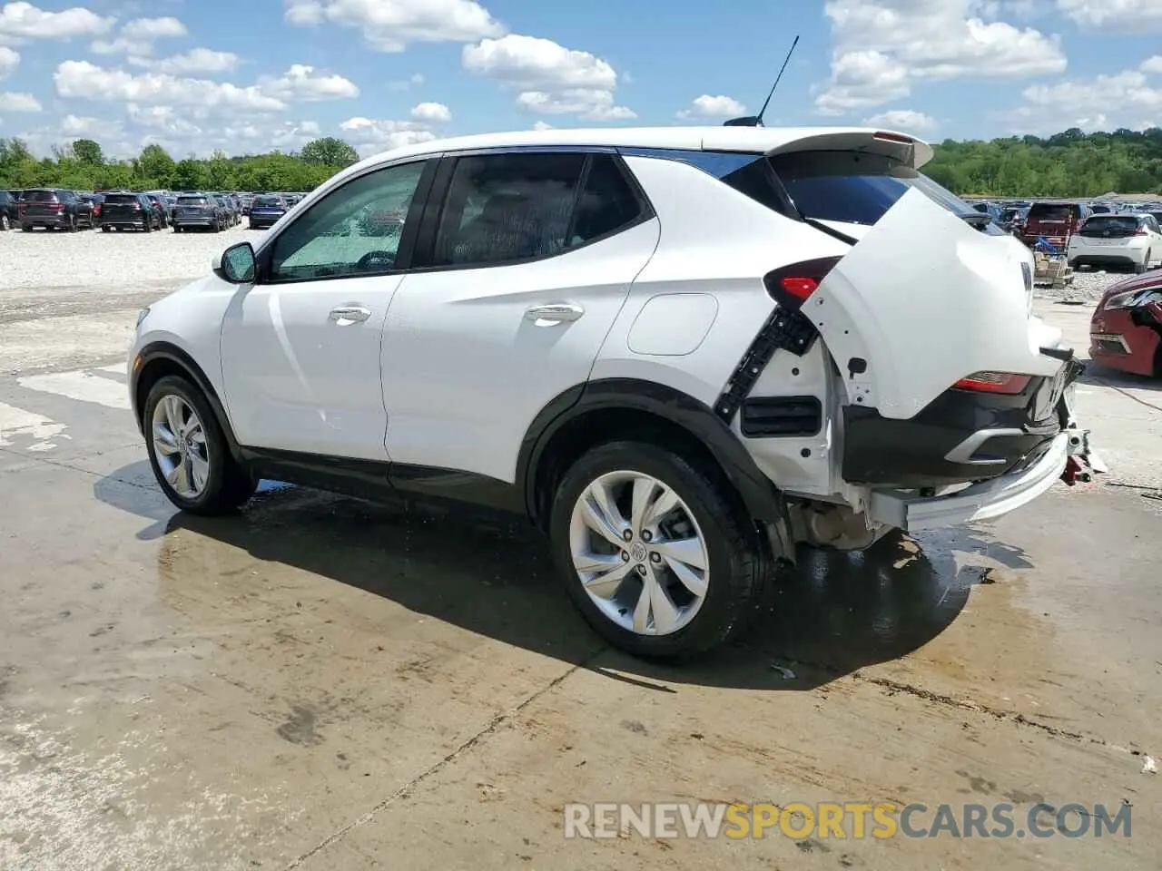 2 fotografías del automóvil dañado KL4AMBS25RB122402 BUICK ENCORE 2024