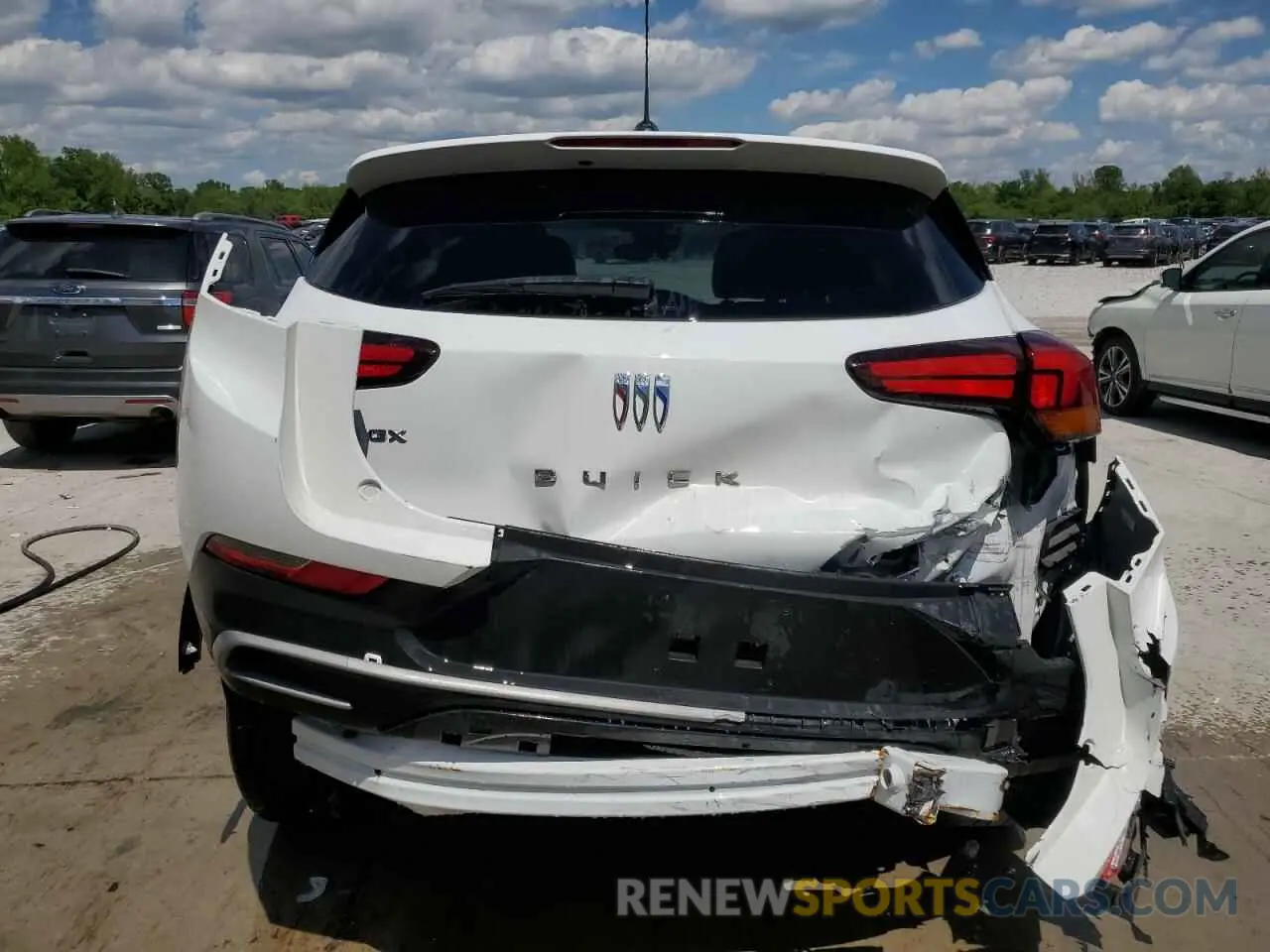 6 fotografías del automóvil dañado KL4AMBS25RB122402 BUICK ENCORE 2024