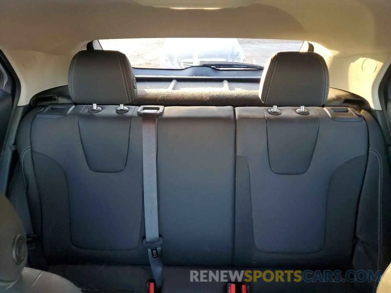 10 fotografías del automóvil dañado KL4AMBS29RB028832 BUICK ENCORE 2024