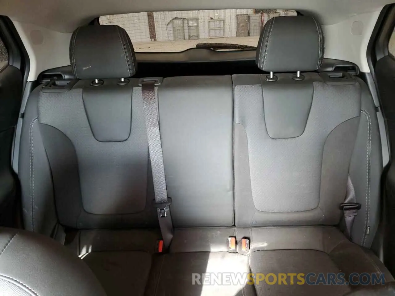 10 fotografías del automóvil dañado KL4AMBS29RB079926 BUICK ENCORE 2024
