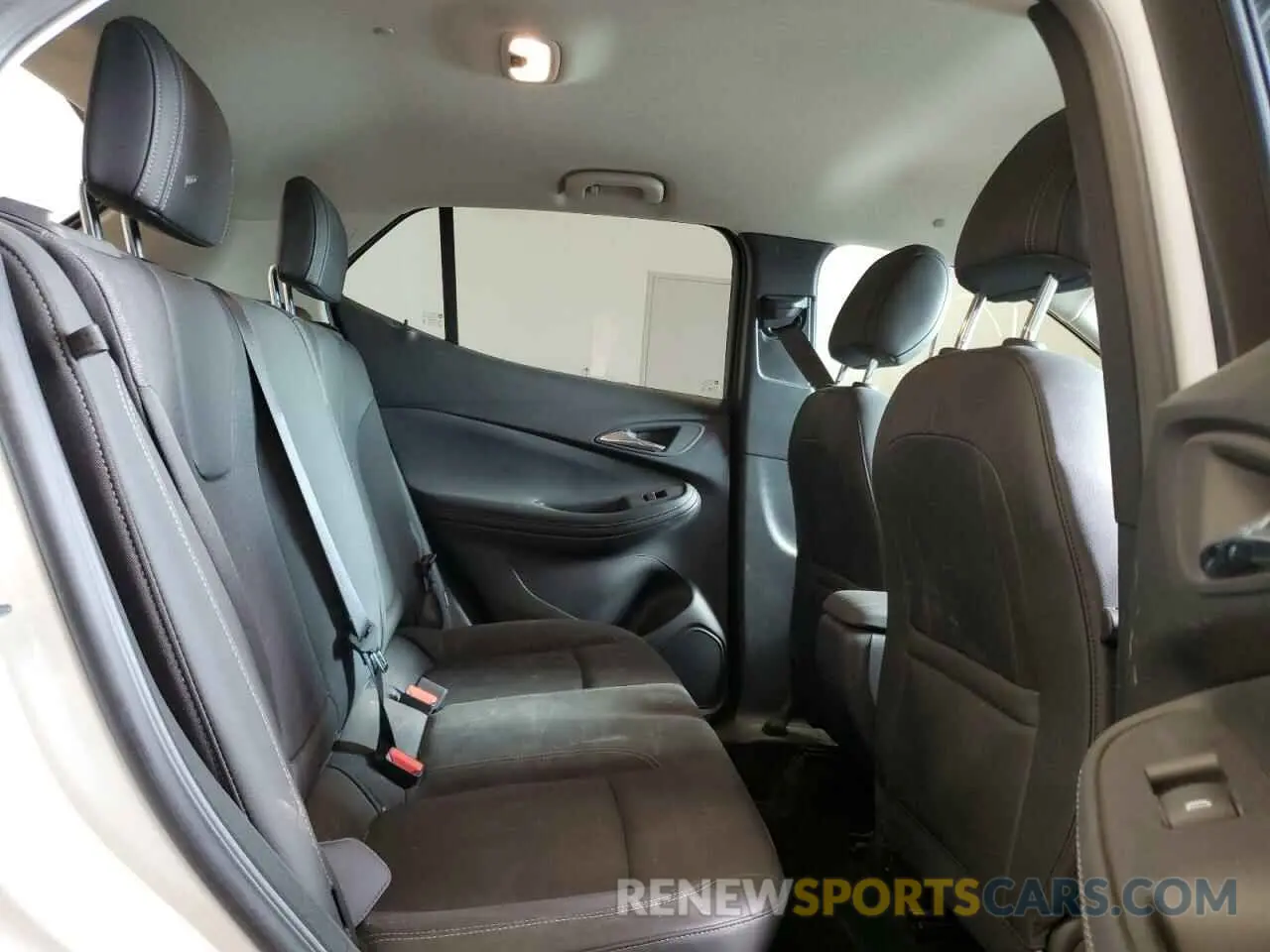 11 fotografías del automóvil dañado KL4AMBS29RB079926 BUICK ENCORE 2024
