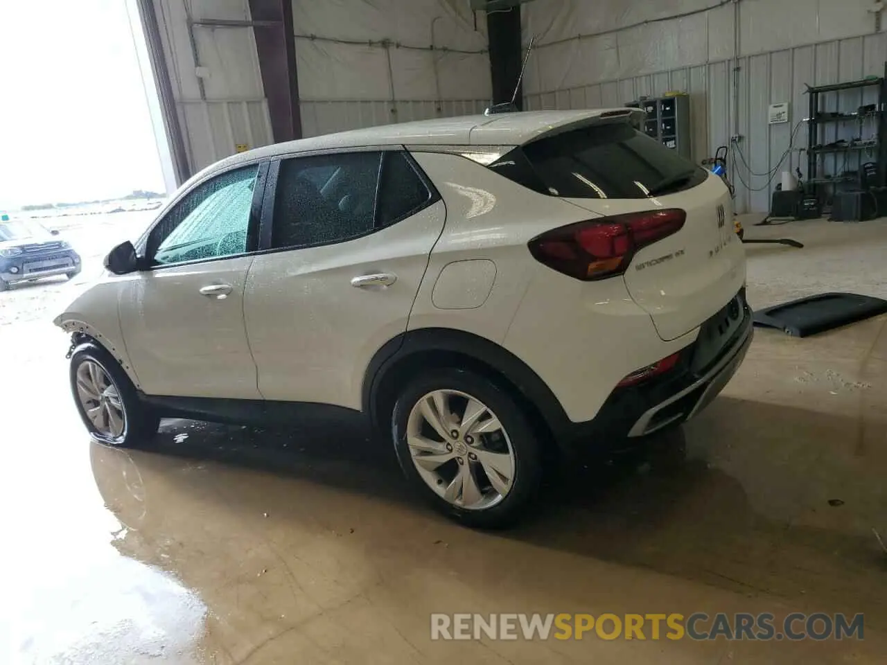 2 fotografías del automóvil dañado KL4AMBS29RB079926 BUICK ENCORE 2024