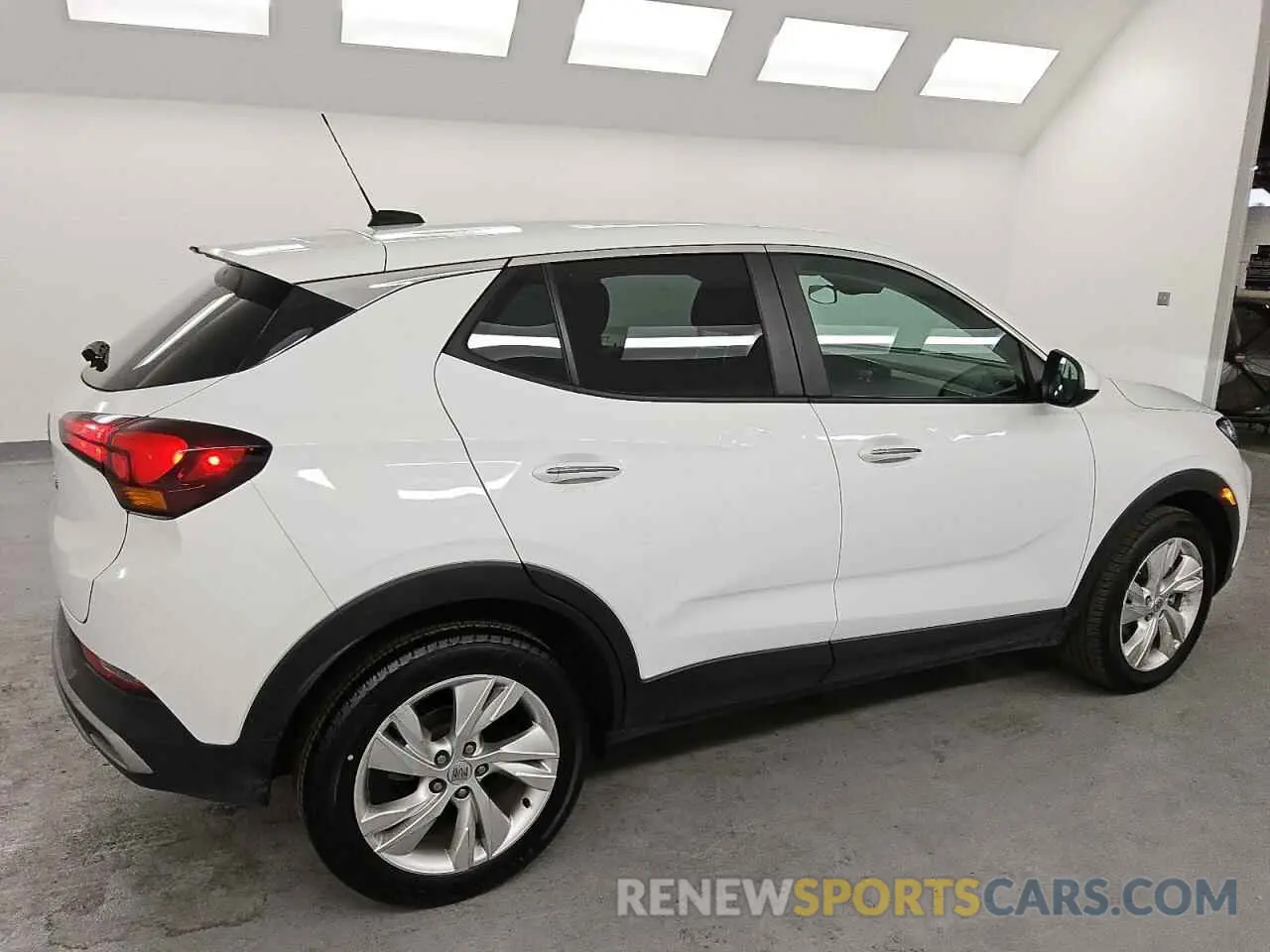 3 fotografías del automóvil dañado KL4AMBS29RB093227 BUICK ENCORE 2024