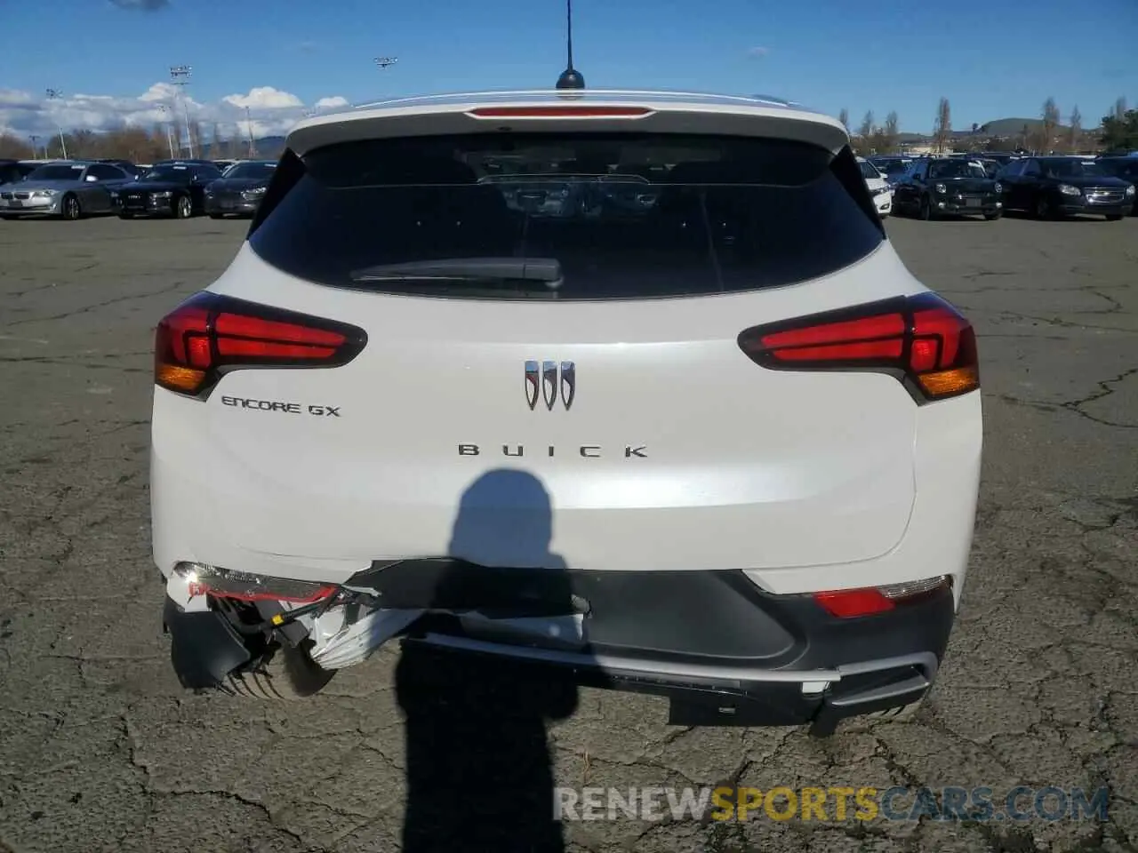 6 fotografías del automóvil dañado KL4AMBS2XRB024286 BUICK ENCORE 2024