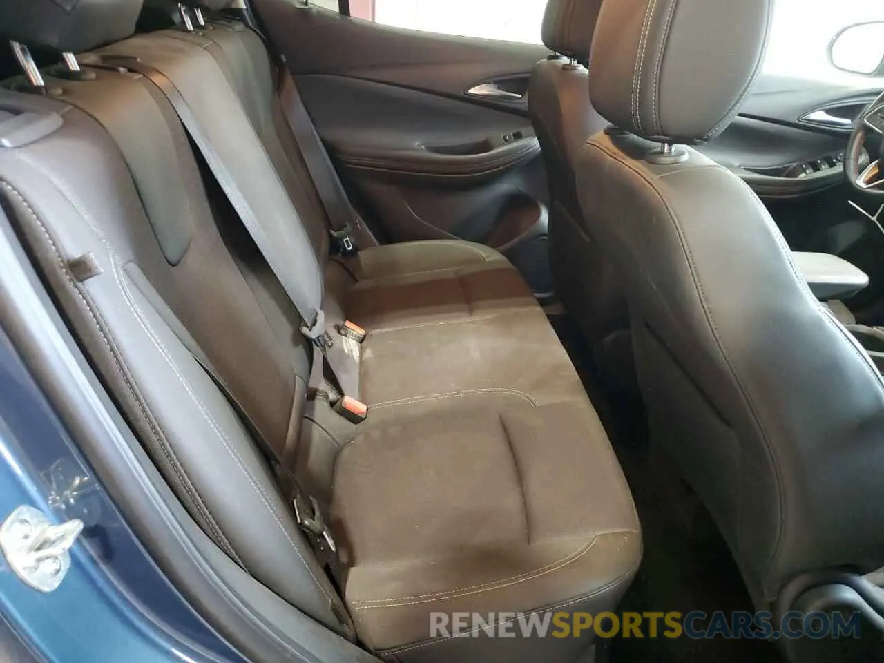 11 fotografías del automóvil dañado KL4AMBS2XRB098730 BUICK ENCORE 2024