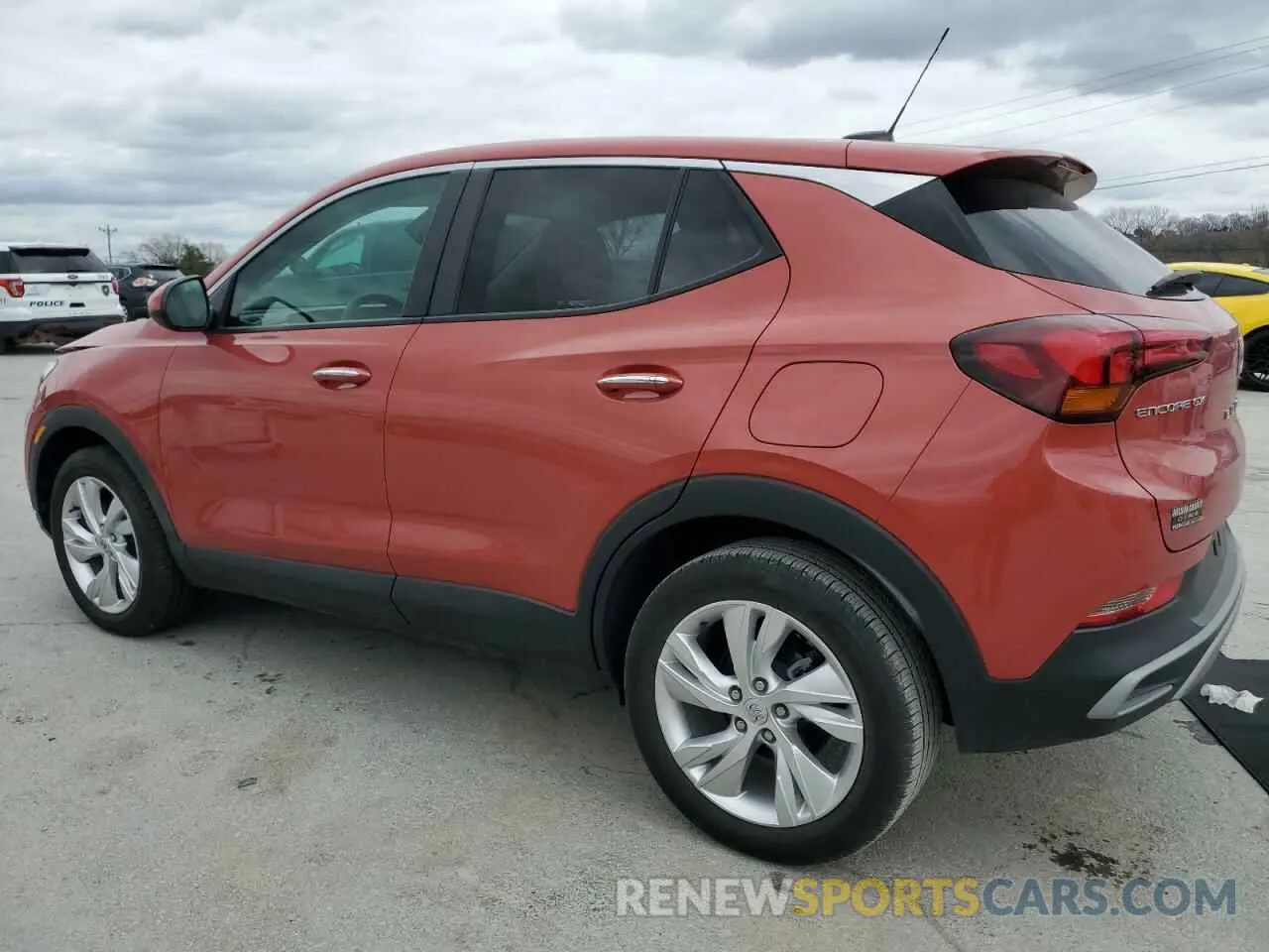 2 fotografías del automóvil dañado KL4AMBSL1RB081579 BUICK ENCORE 2024