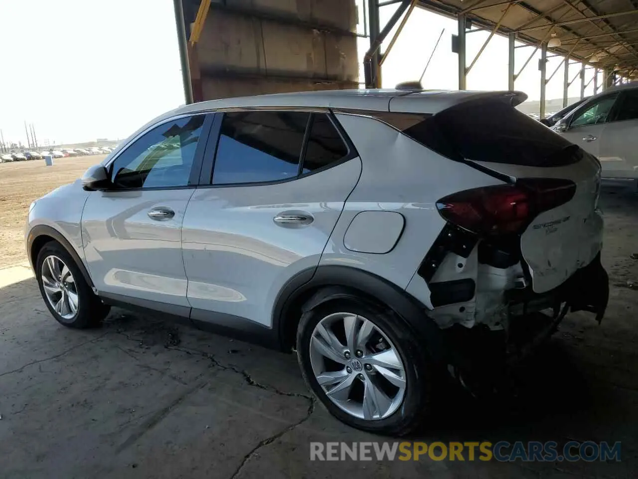 2 fotografías del automóvil dañado KL4AMBSL6RB016517 BUICK ENCORE 2024