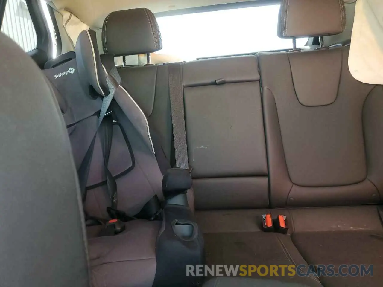 10 fotografías del automóvil dañado KL4AMDSL0RB000700 BUICK ENCORE 2024
