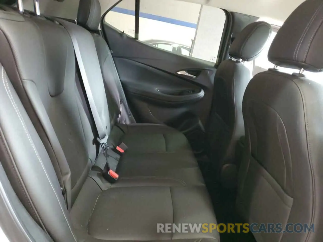 11 fotografías del automóvil dañado KL4AMDSL7RB166583 BUICK ENCORE 2024