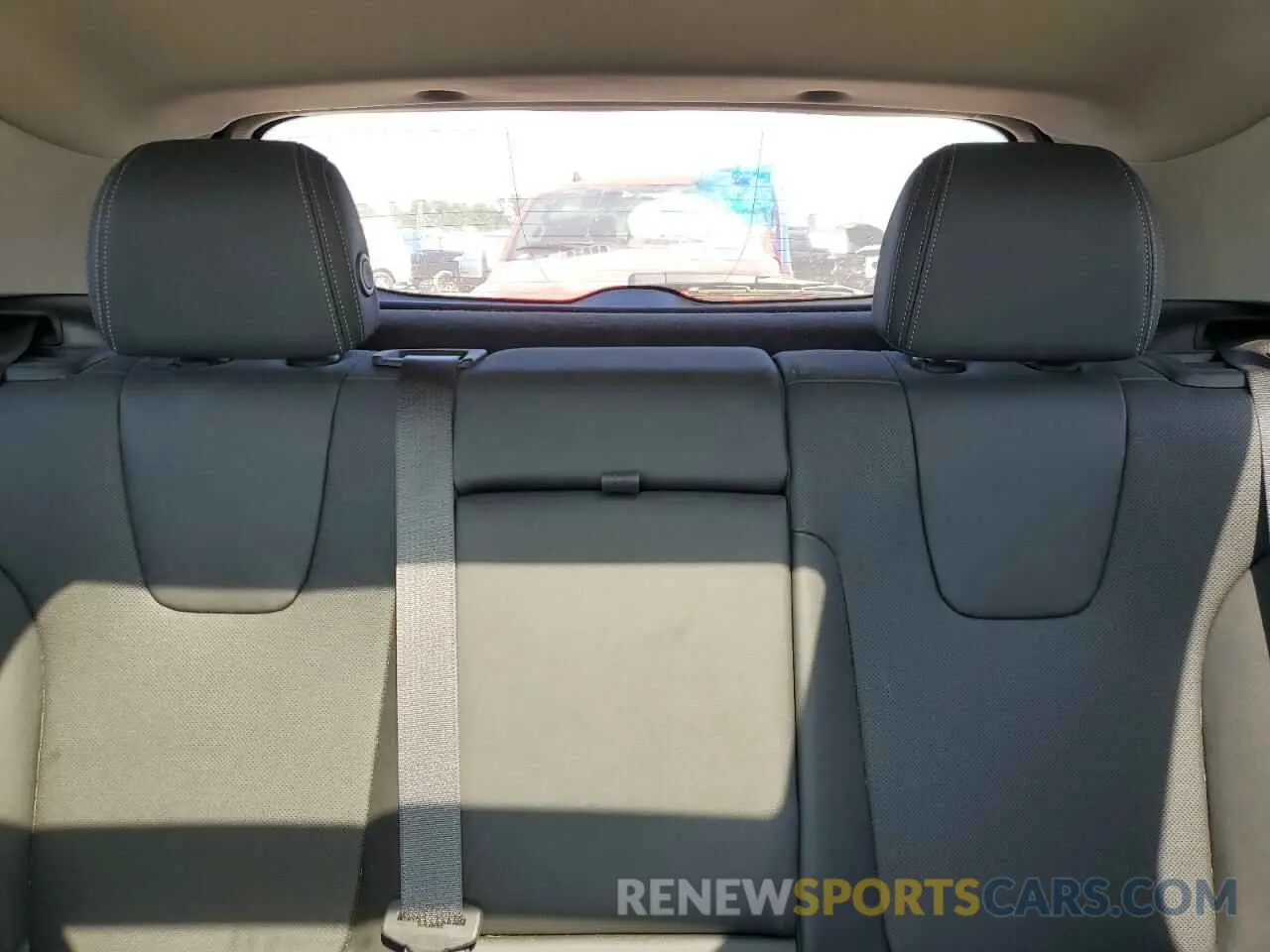 10 fotografías del automóvil dañado KL4AMDSL8RB190178 BUICK ENCORE 2024