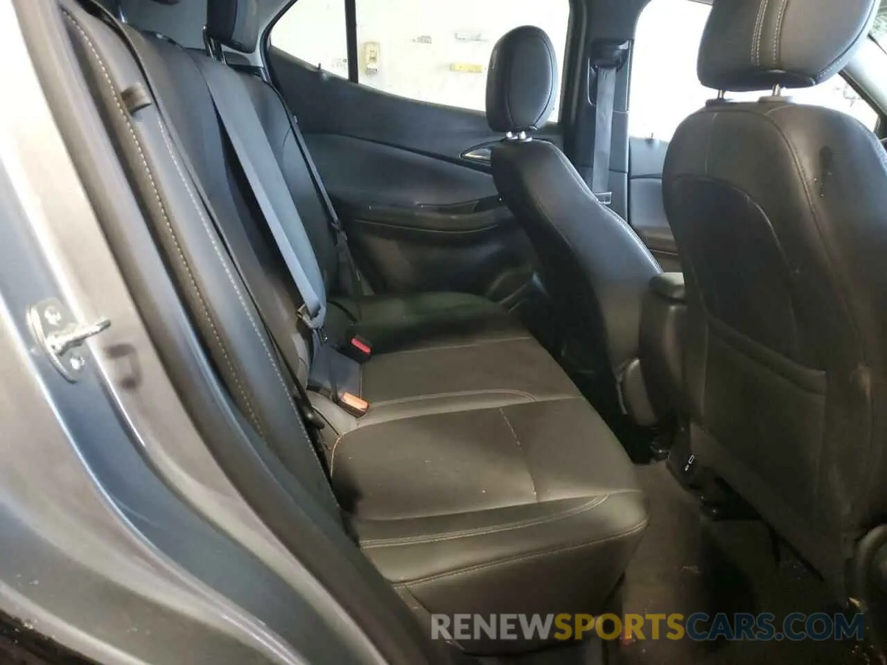 11 fotografías del automóvil dañado KL4AMESL1RB195647 BUICK ENCORE 2024