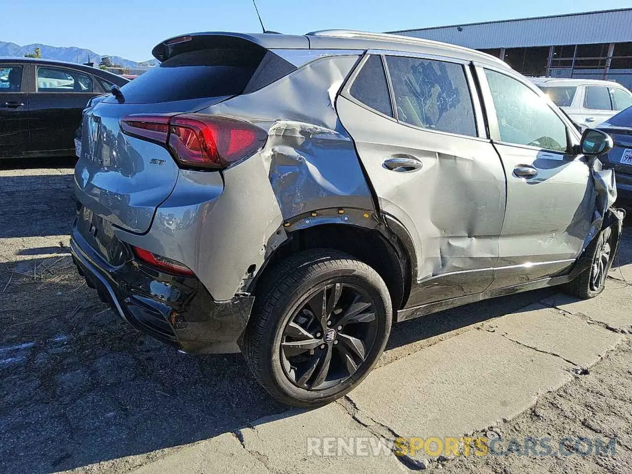 3 fotografías del automóvil dañado KL4AMESL2RB113618 BUICK ENCORE 2024
