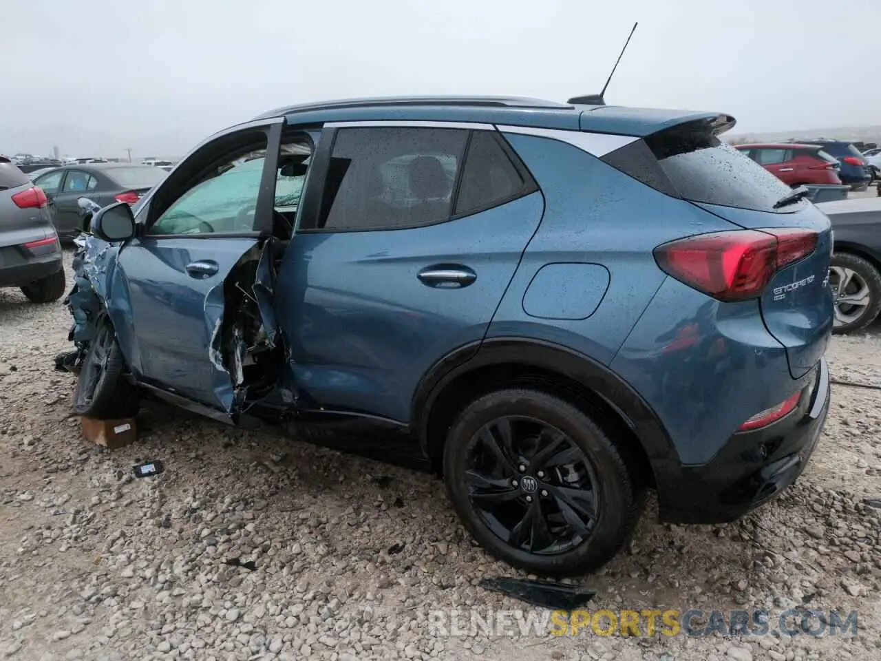 2 fotografías del automóvil dañado KL4AMESL2RB209099 BUICK ENCORE 2024