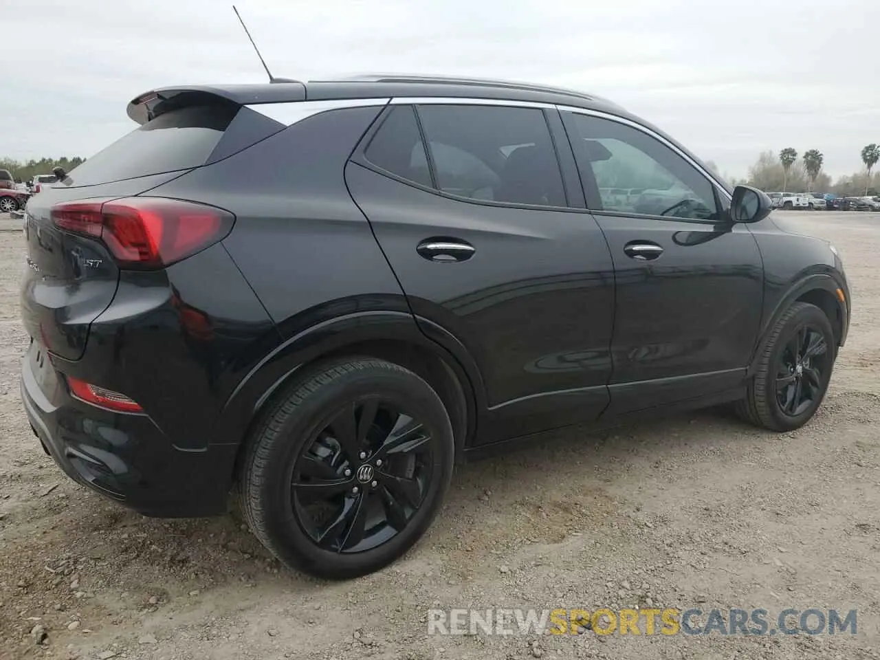 3 fotografías del automóvil dañado KL4AMESL3RB012619 BUICK ENCORE 2024