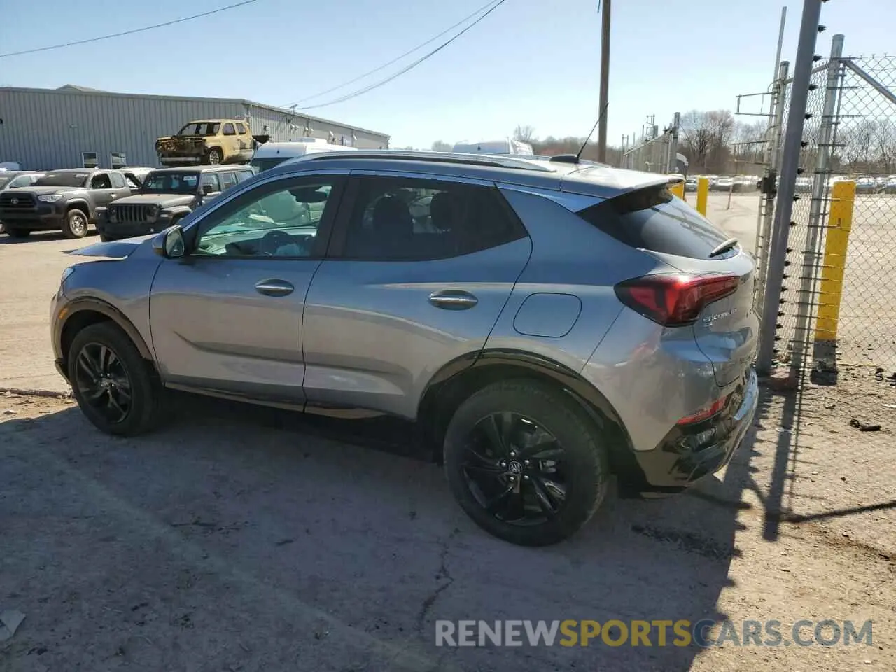 2 fotografías del automóvil dañado KL4AMESL7RB078073 BUICK ENCORE 2024