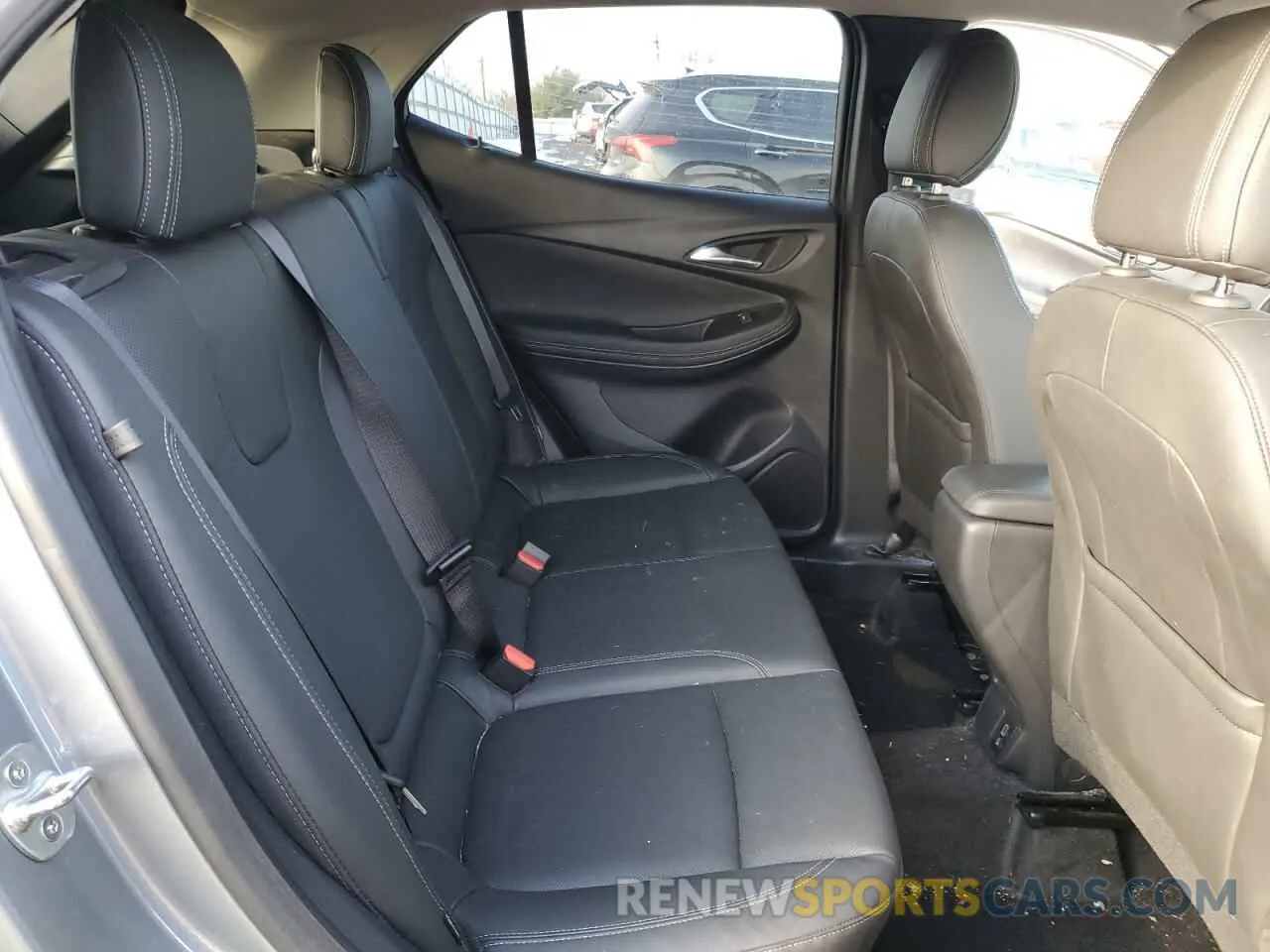 11 fotografías del automóvil dañado KL4AMESL9RB072498 BUICK ENCORE 2024