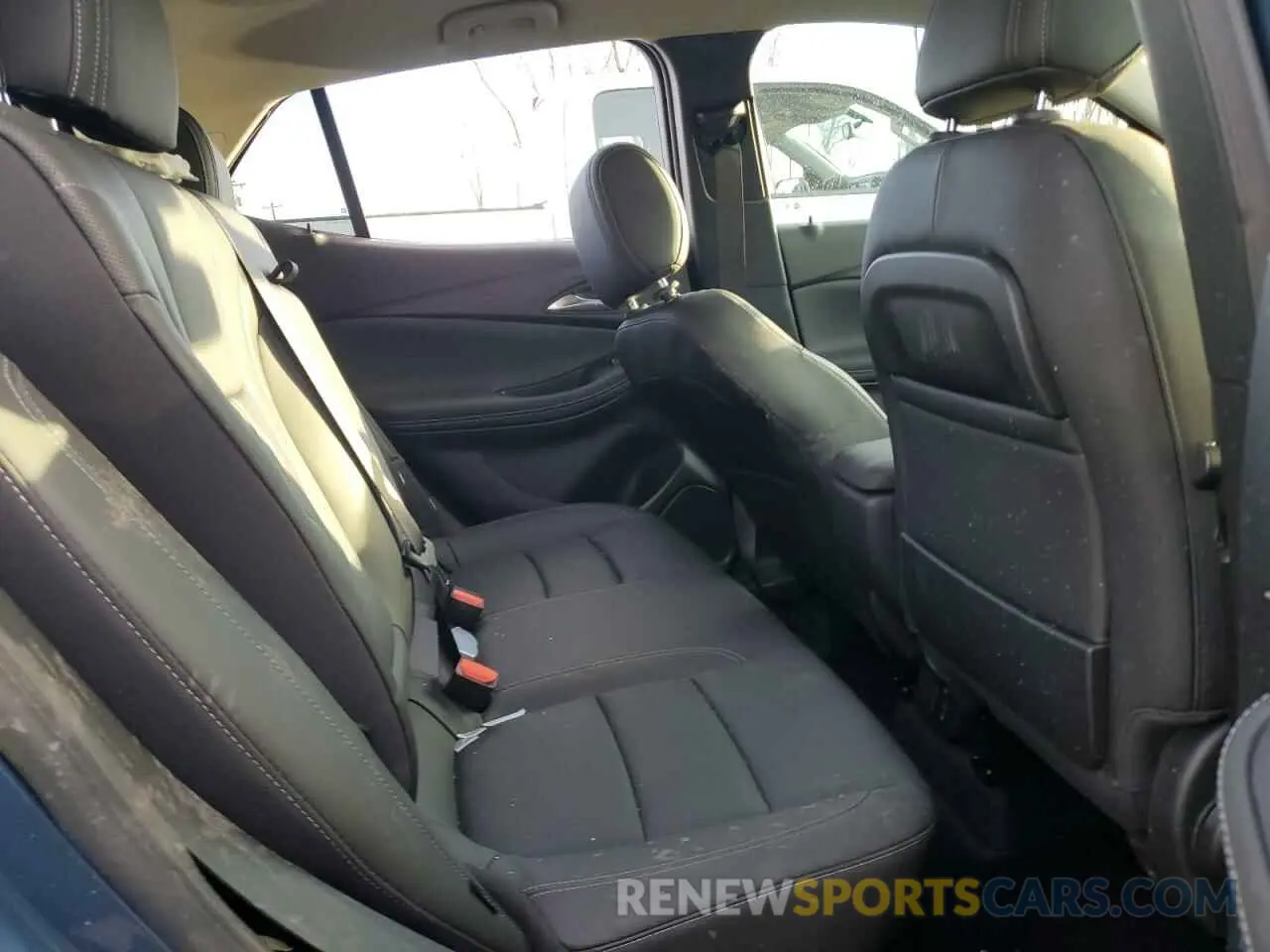 10 fotografías del automóvil dañado KL4AMFSL7RB044186 BUICK ENCORE 2024