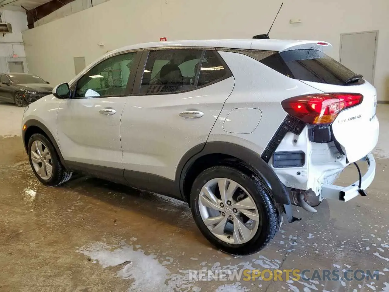 2 fotografías del automóvil dañado KL4AMBSL1SB190520 BUICK ENCORE 2025