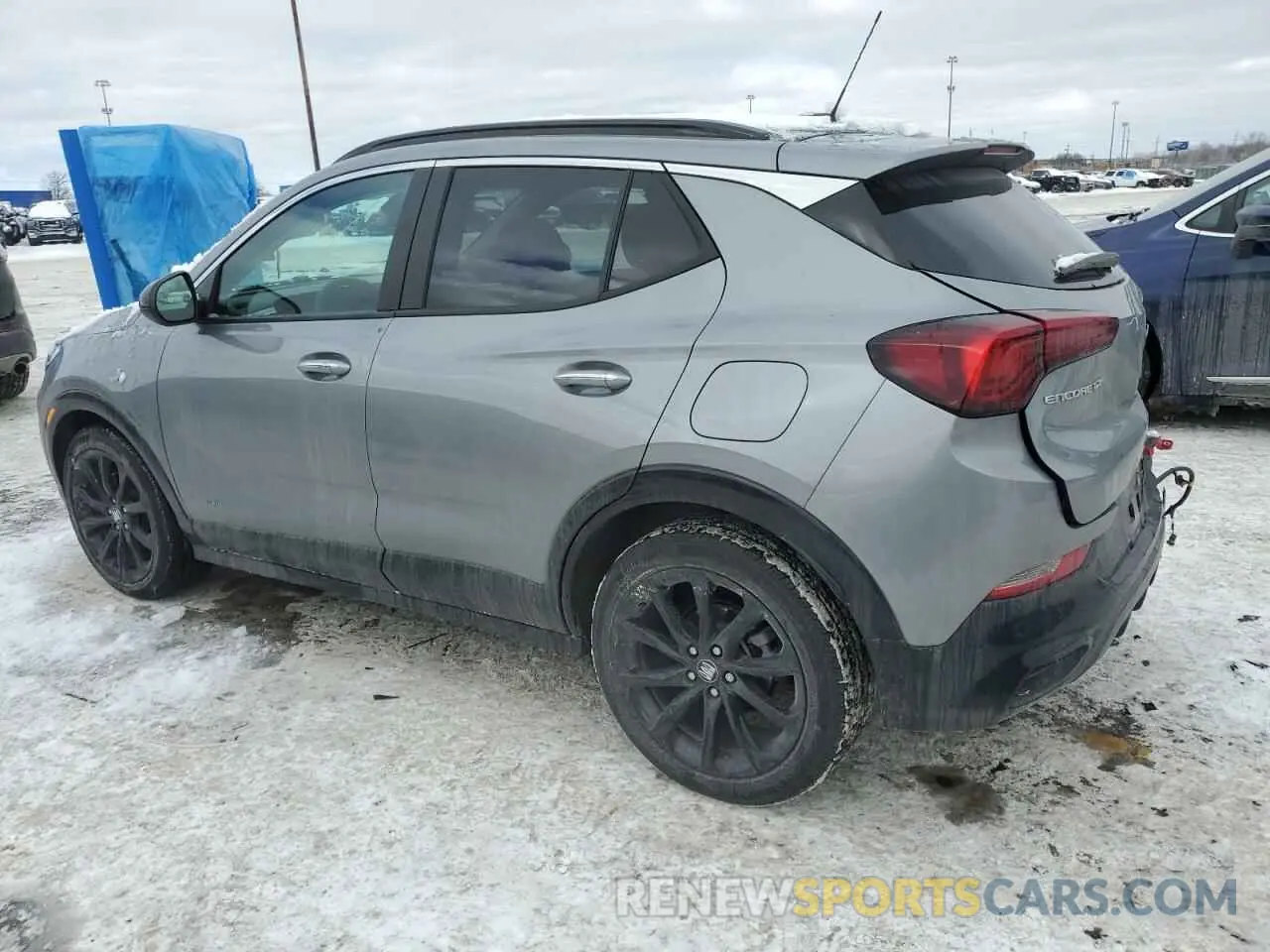 2 fotografías del automóvil dañado KL4AMDSL2SB028827 BUICK ENCORE 2025