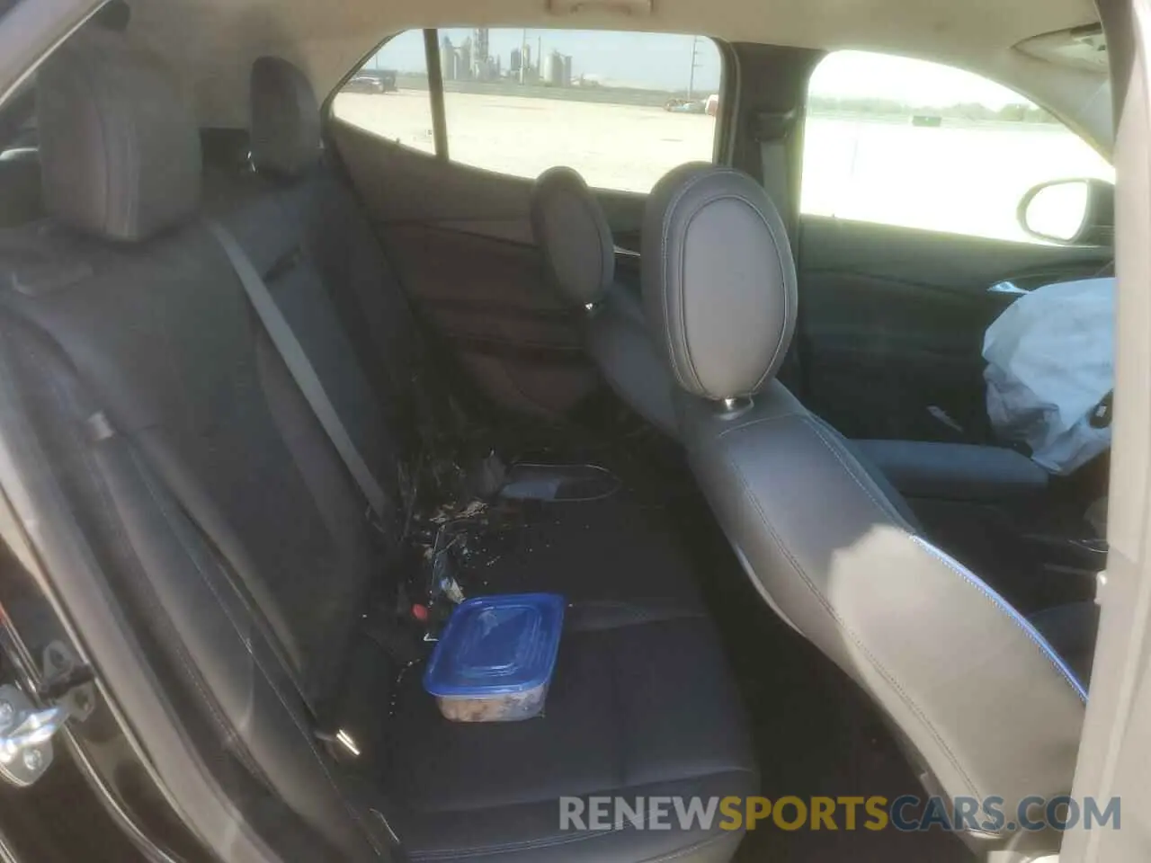 12 fotografías del automóvil dañado KL4AMDSL5SB123267 BUICK ENCORE 2025