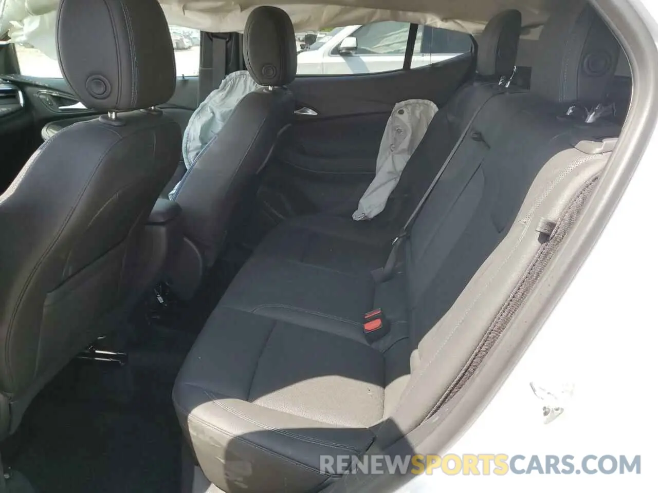 11 fotografías del automóvil dañado KL4AMESL7SB056046 BUICK ENCORE 2025