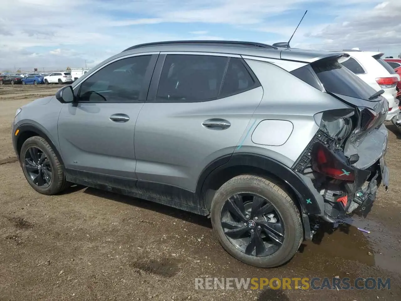2 fotografías del automóvil dañado KL4AMESL9SB049440 BUICK ENCORE 2025