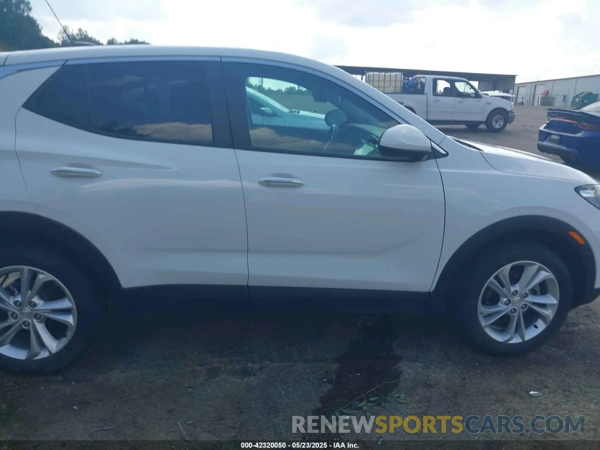 14 fotografías del automóvil dañado KL4MMBS21LB114124 BUICK ENCORE GX 2020