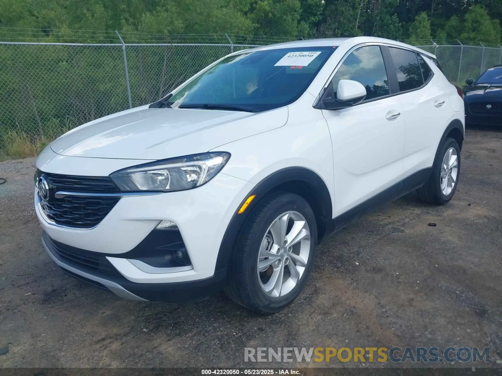 2 fotografías del automóvil dañado KL4MMBS21LB114124 BUICK ENCORE GX 2020